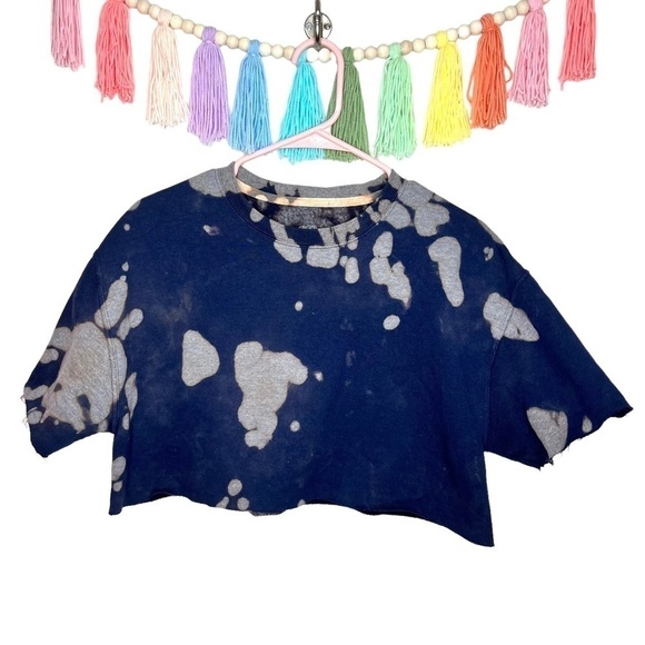 Fruit of the Loom Cropped Boxy Bleach Dyed Short Sleeve Sweatshirt Size Medium - Picture 1 of 12
